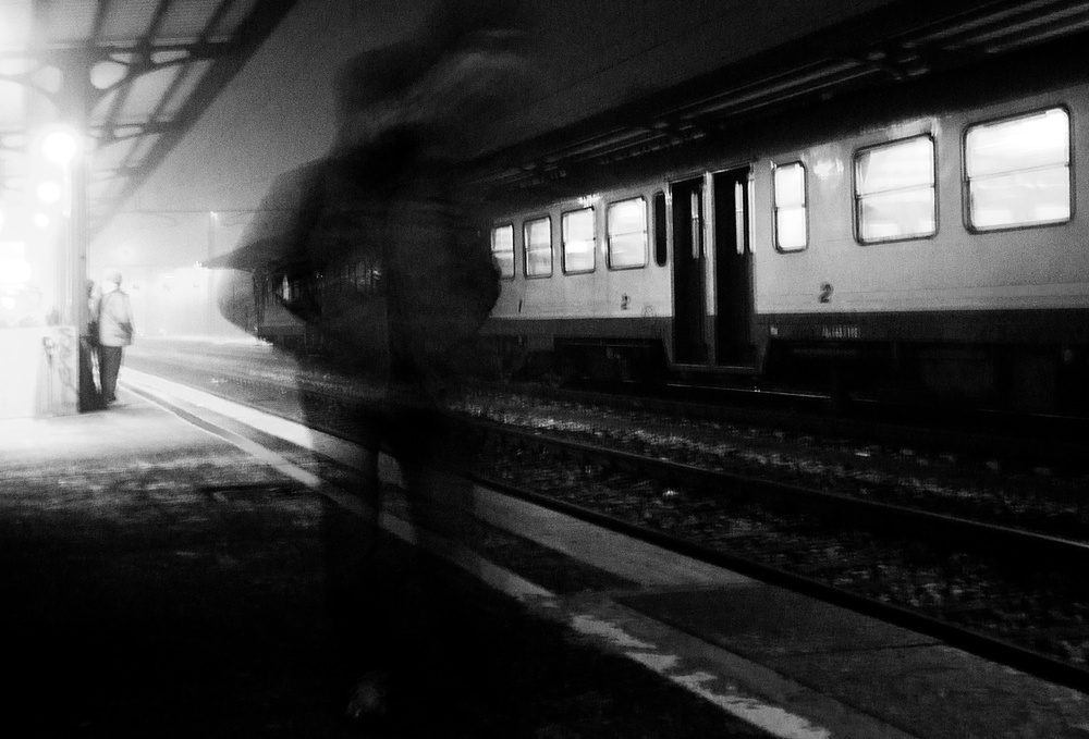 at the station von Franco Maffei