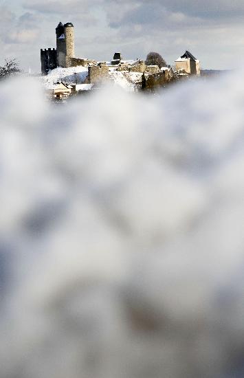 Schnee rund um Burg Greifenstein von Frank Rumpenhorst