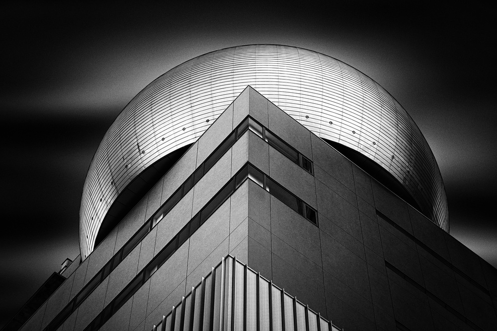 Tokyo Shibuya Building von Gary E. Karcz