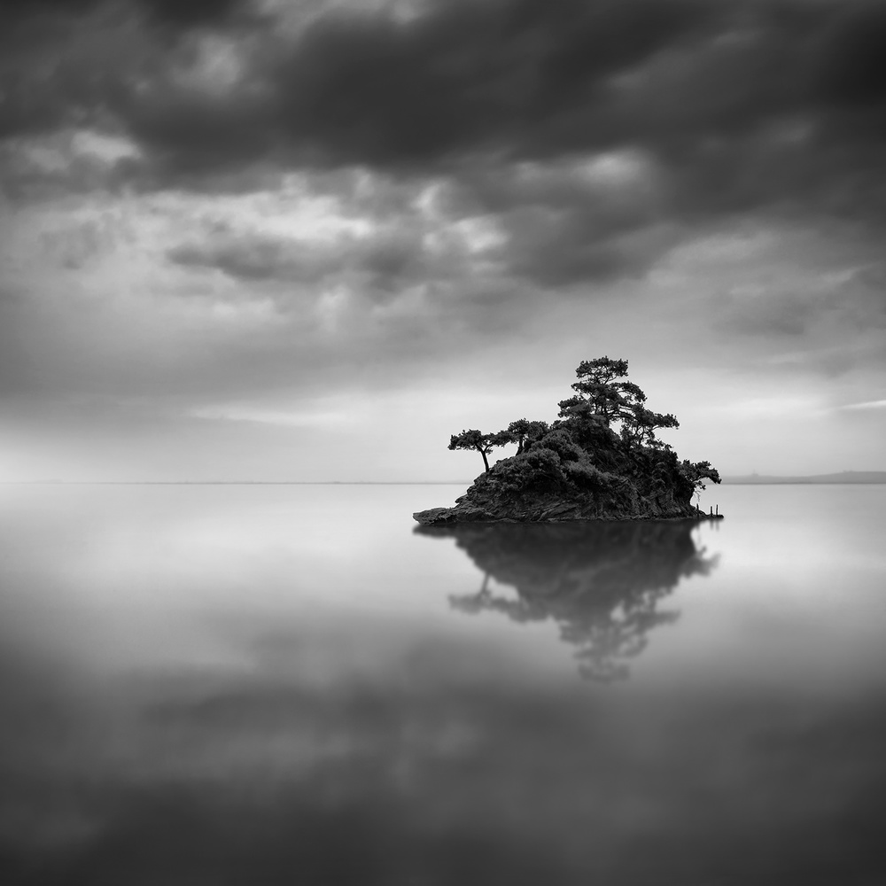 The Island von George Digalakis