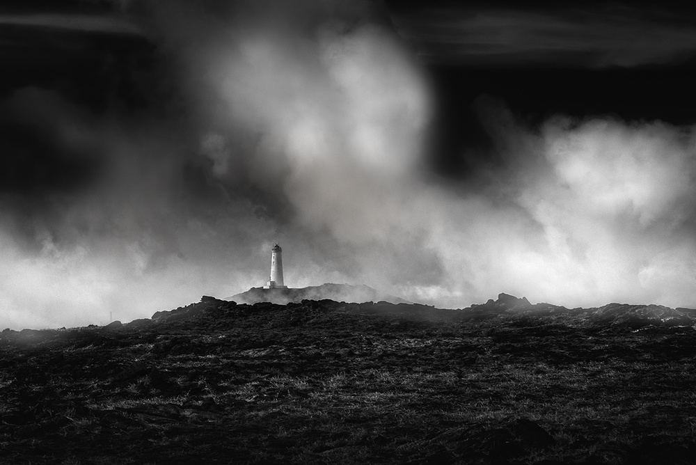 The Mists of Avalon von George Digalakis