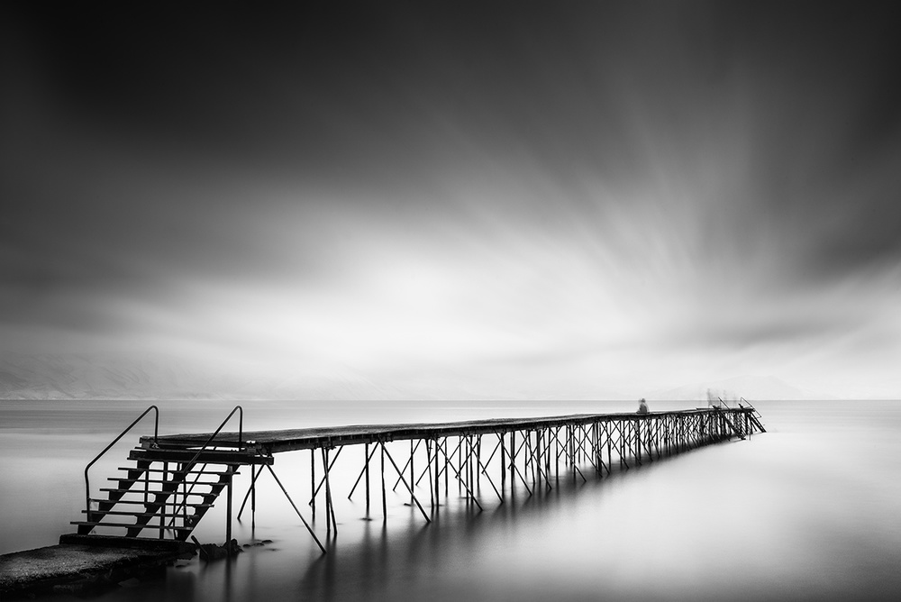 Ghosts on the Pier von George Digalakis