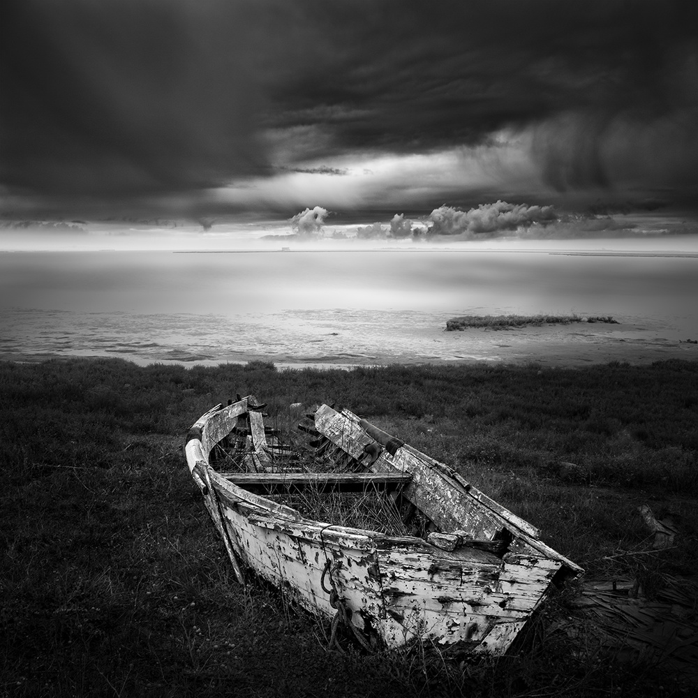 In a Broken Dream von George Digalakis