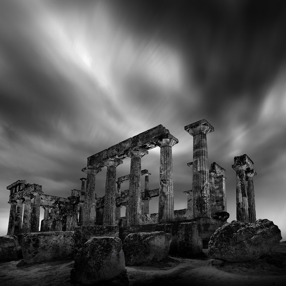 Temple of Aphaia von George Digalakis