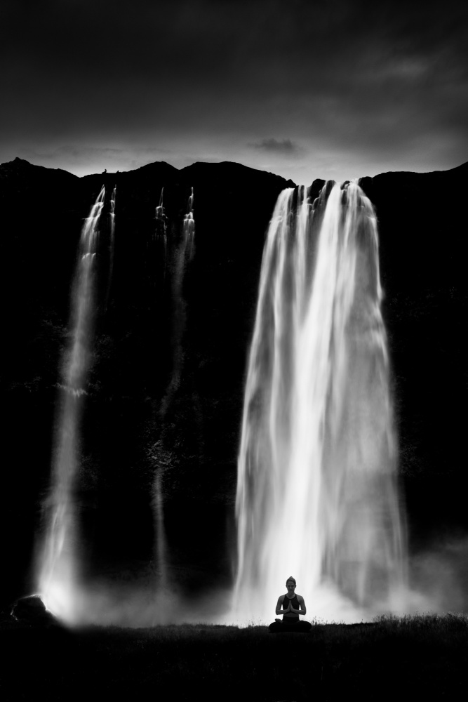 Waterfall Meditation von George Digalakis