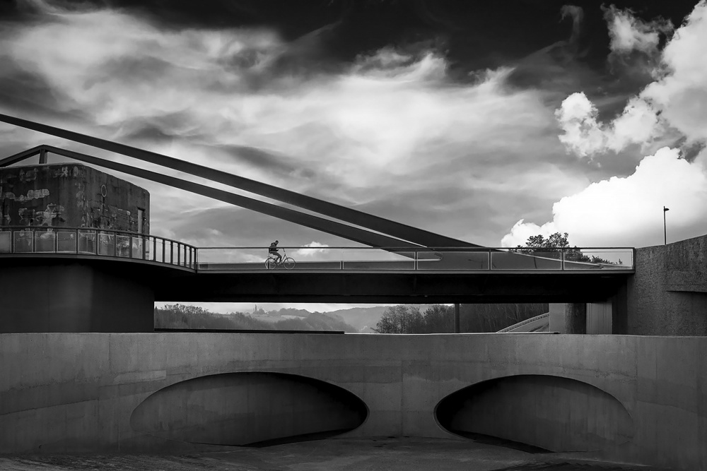 The Bridge von Gerard Valckx