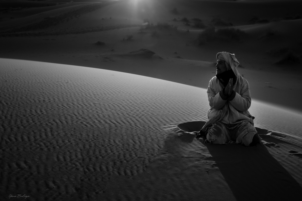 Morocco - the silent of the earth von Gina Buliga