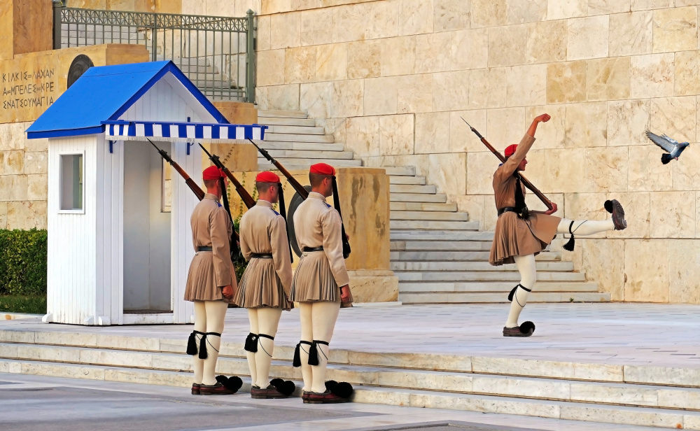 Changing of the Guard von Giorgio Pizzocaro