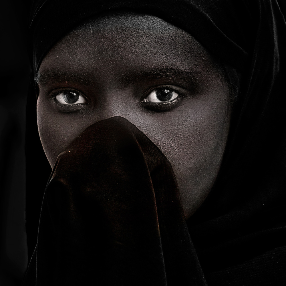 Series of women street portraits: Ethiopia von Giovanni Cavalli