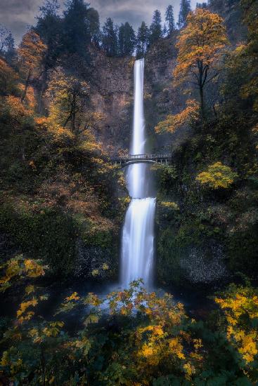 Multnomah Falls: When Silver Meets Gold