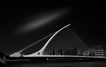 Harp bridge