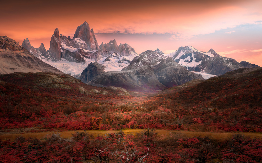 Fitz Roy Mountain in Autumn von Gu and Hongchao