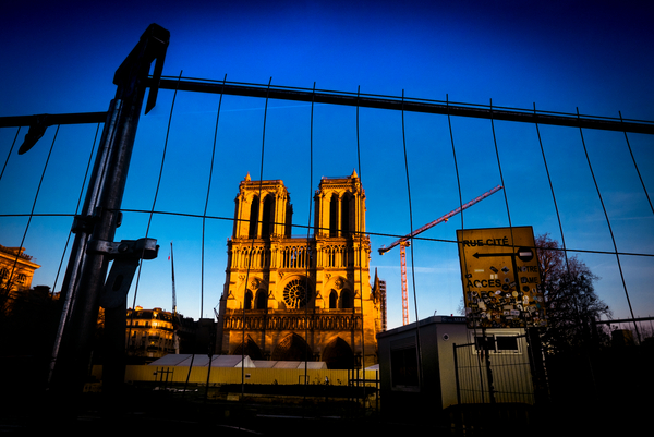 Notre Dame under reconstruction von Guilherme Pontes