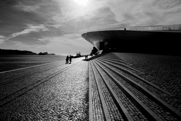 Sun by the Tejo von Guilherme Pontes