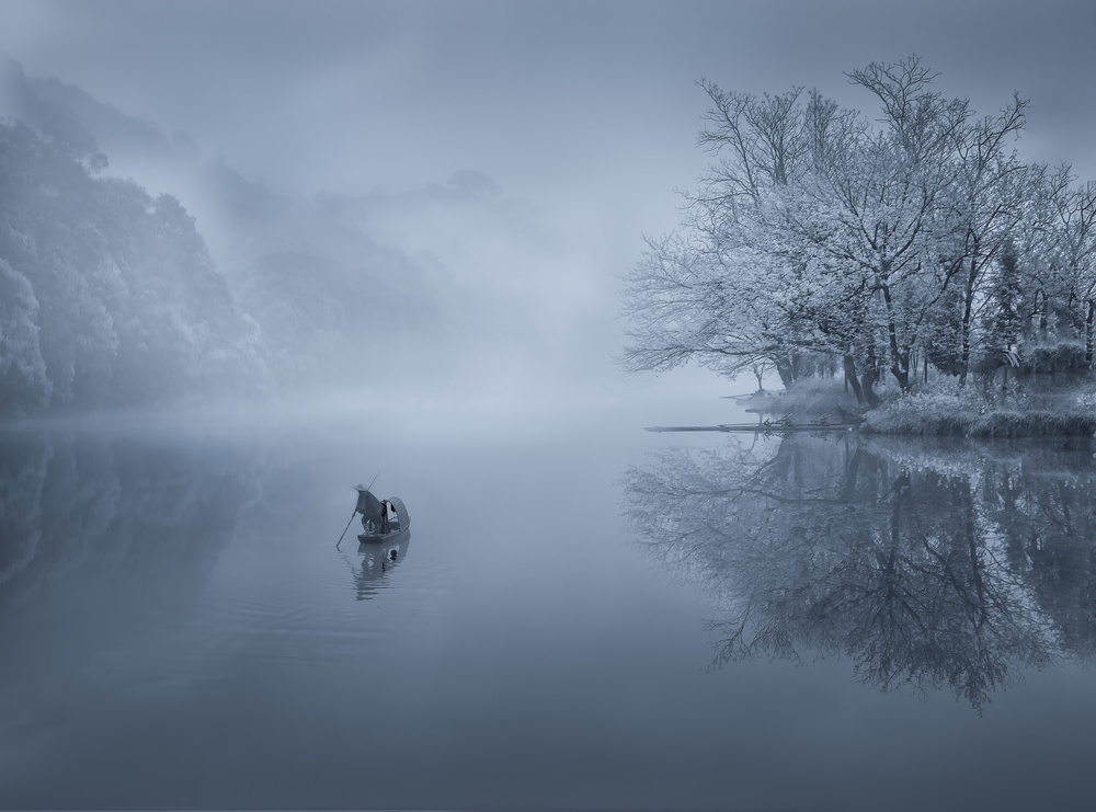 Sailing To The Fog von GuoJi