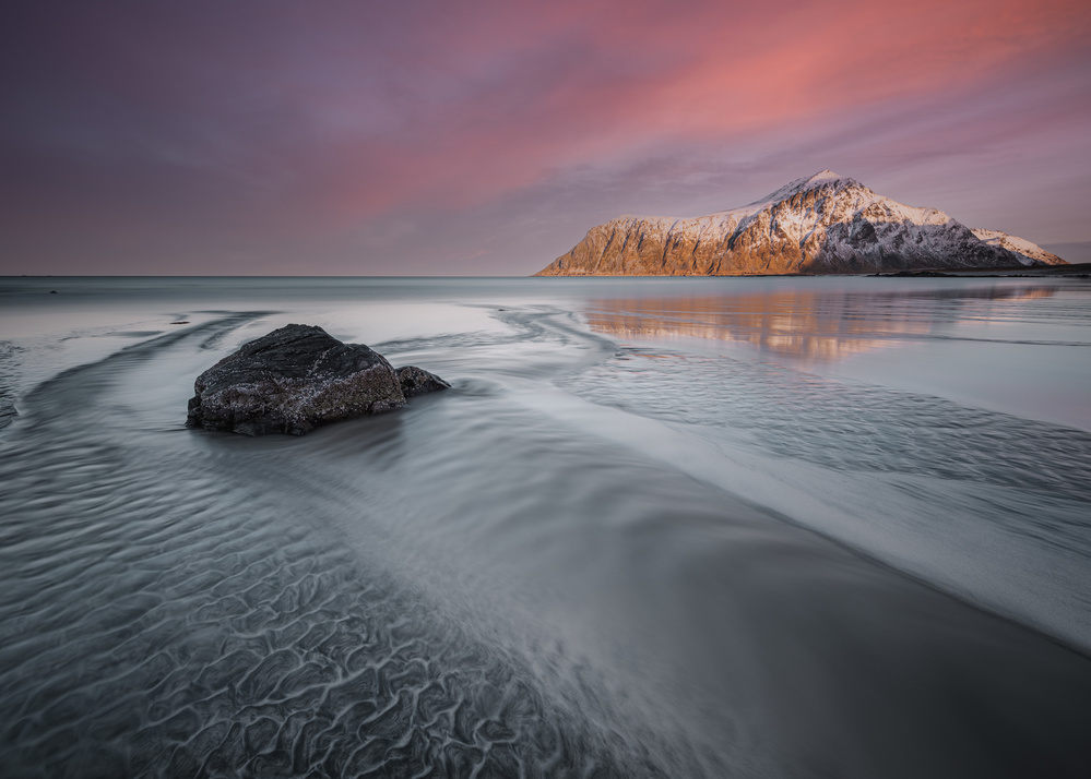 Shapes in water von Haim Rosenfeld