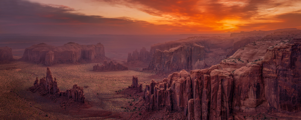 Sunrise Over Hunts Mesa von Hanping Xiao