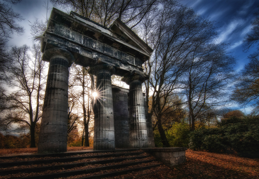 Portico von Hans Günther