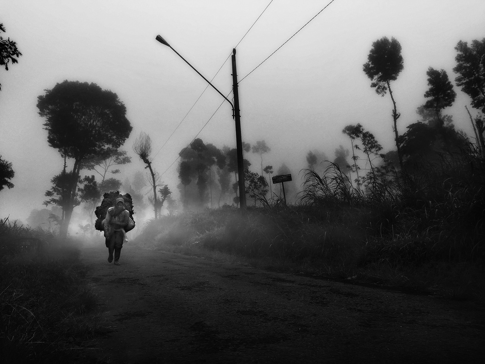 Early morning at Gancik Hill von Hari Sulistiawan