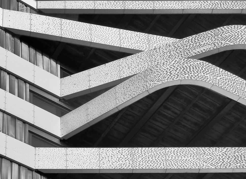 Balcony lines von Henk Van Maastricht