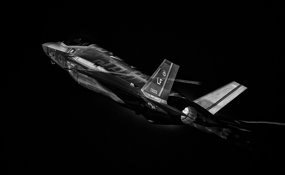 F-35 von Henry Zhao