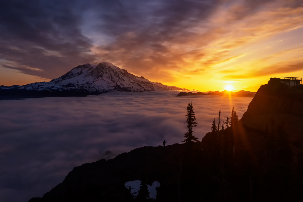 Peak Glow von Herbert Rong