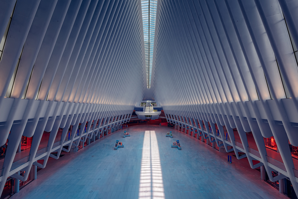 Inside the Oculus - Metro Station New York von Hernan Calderon Velasco