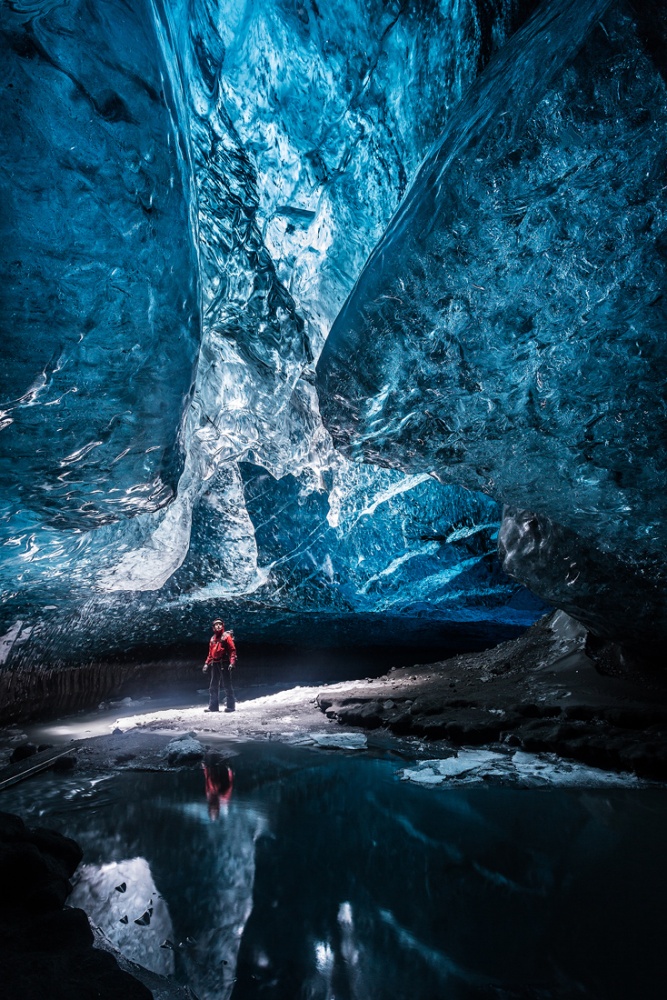 Ice Cave Man von Hervé Loire