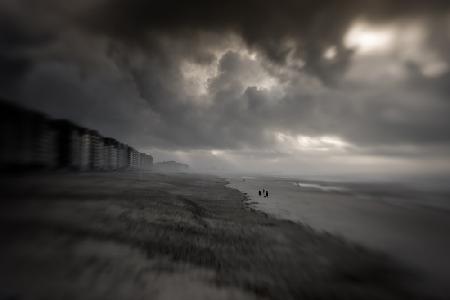 Cosy walk along the seaside!