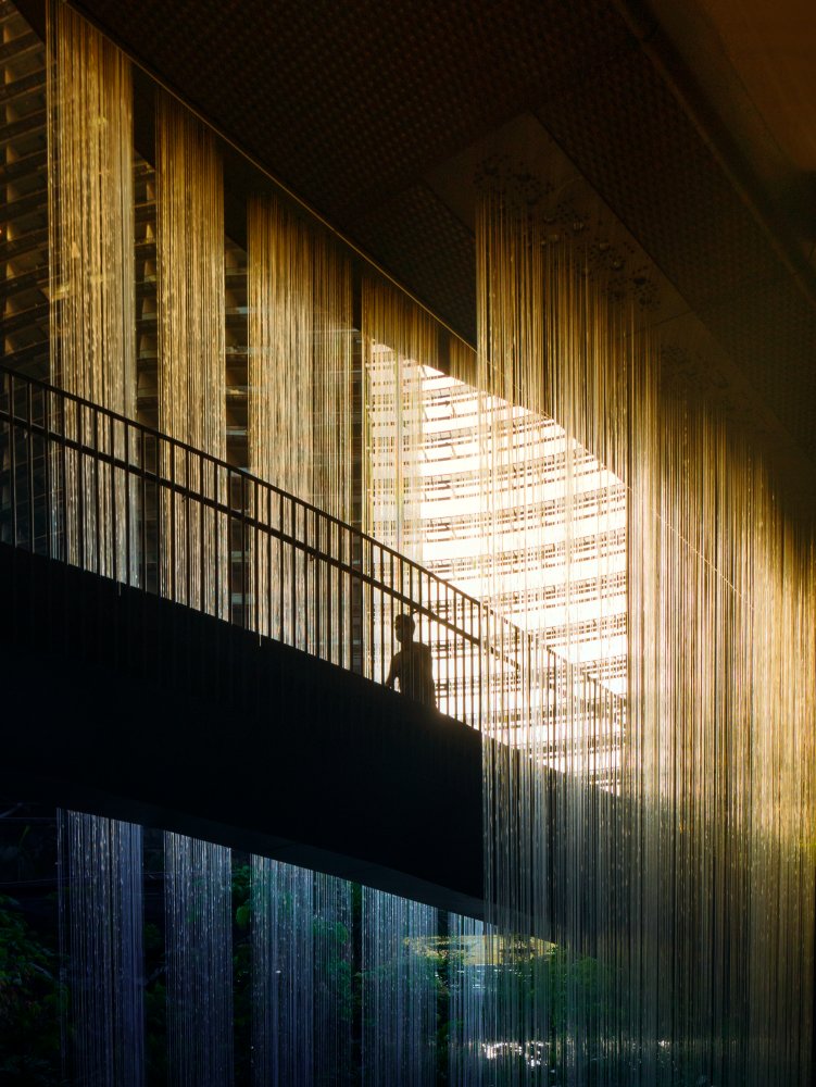 WATER CURTAIN von hong jing CHUNG