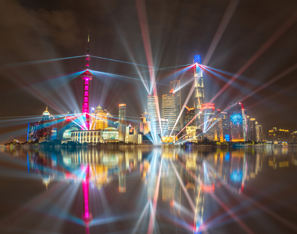 Shanghai Light Show von Hongyu Guo