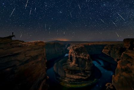 Watching the comet and the meteor shower