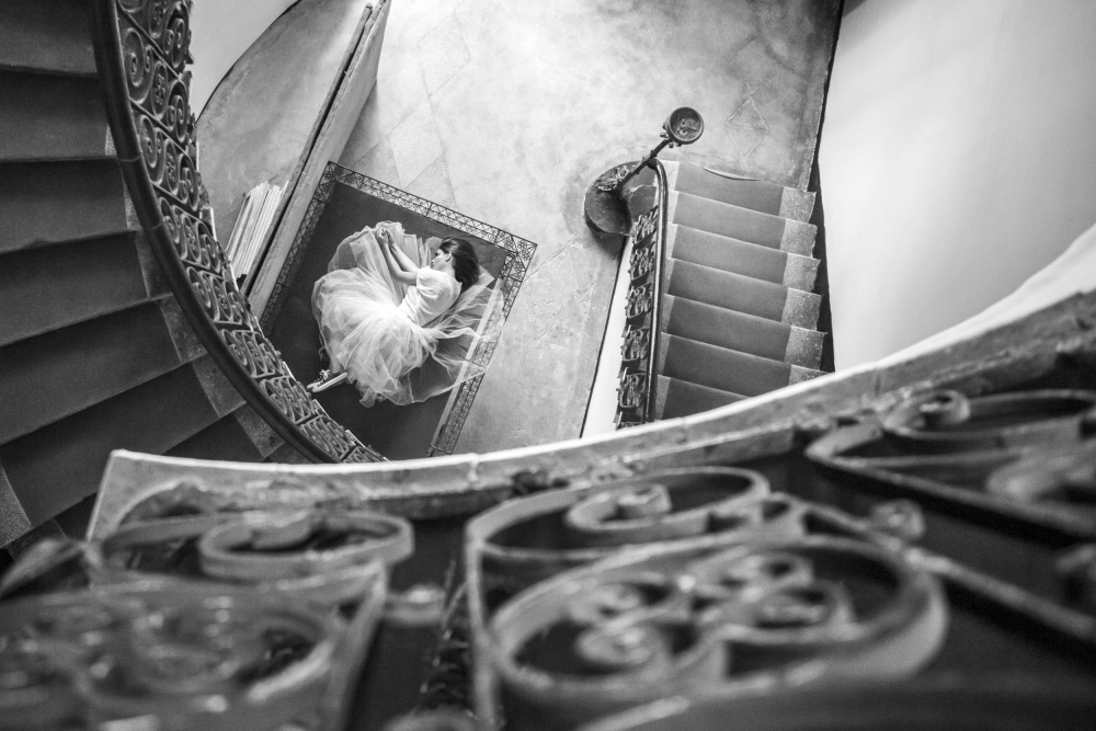 Down in a world of stairs von Ileana Bosogea-Tudor