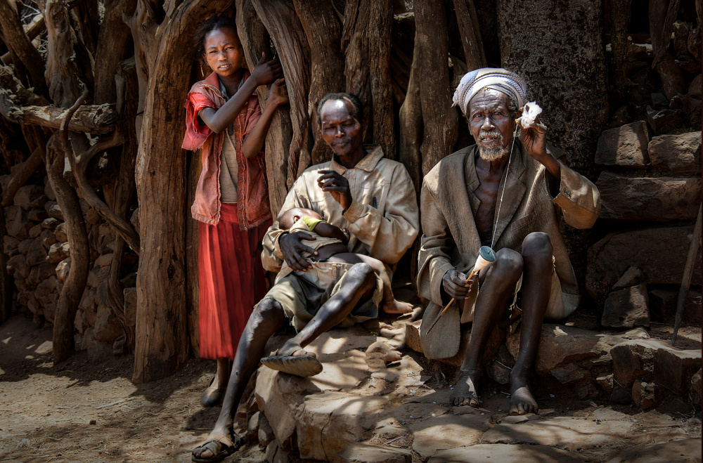 Konso family von Irene Perovich