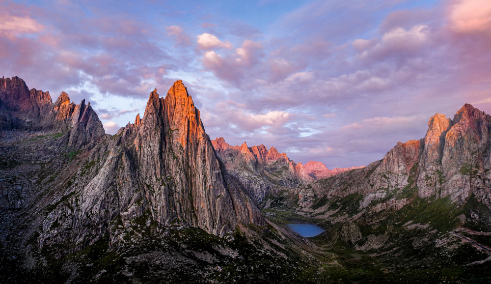 The First Light von Irene Wu