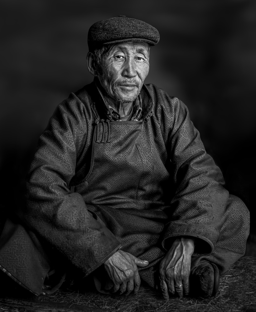 The Elderly Dukhan von Irene Wu