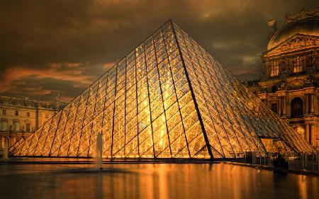 Paris Le Louvre