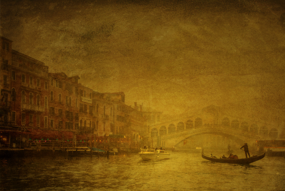 Rialto bridge in the mist von Isabelle DUPONT