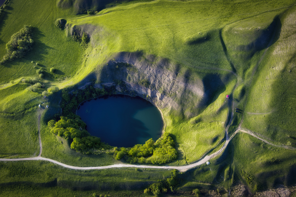 Blue puddle von Ivan A. Godovikov