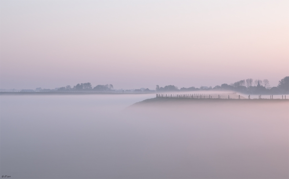 A misty morning von Jacob Tuinenga