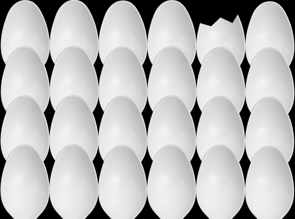 Spoons Abstract: Eggs von Jacqueline Hammer