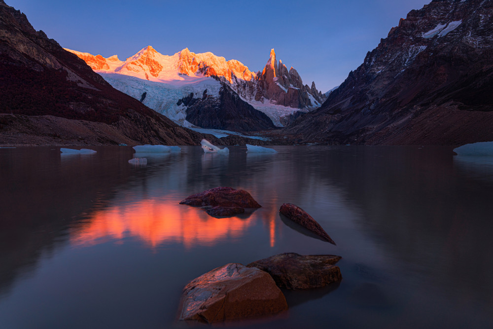 Sunshine glazed Cerro Torre von James Cai