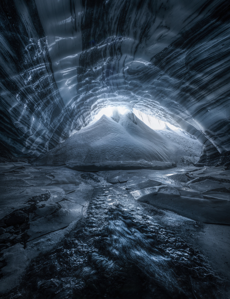 A View Inside the Cave von James S. Chia