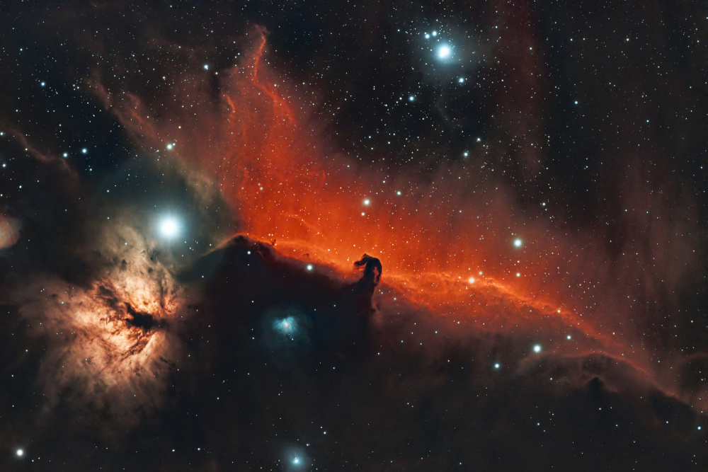 Horsehead amd Flame Nebula von James Zhen Yu