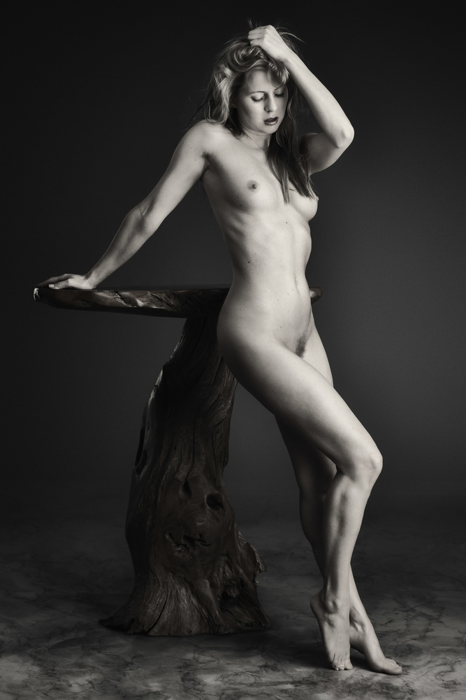 Nude Art with Table von Jan Slotboom