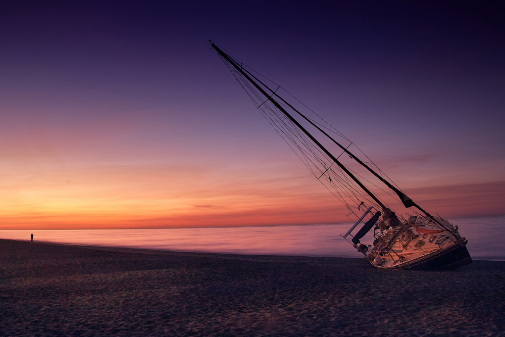 stranded sunrise von Javier del Puerto Photography