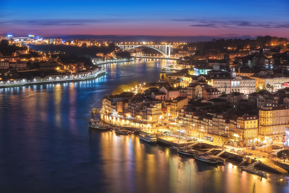 Portugal - Porto Skyline von Jean Claude Castor