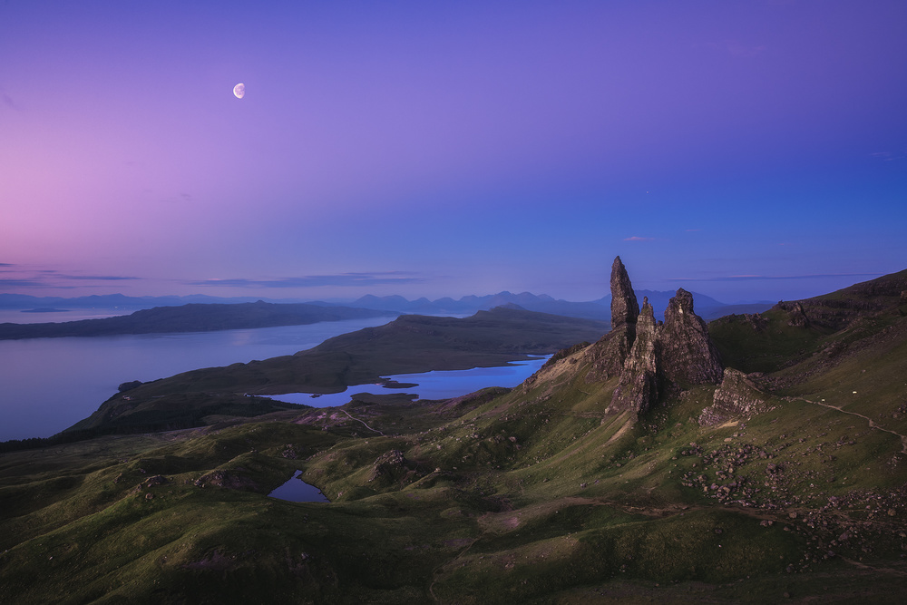 Scotland - Storr at Night von Jean Claude Castor