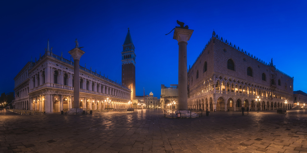 Venice - Piazza San Marco von Jean Claude Castor