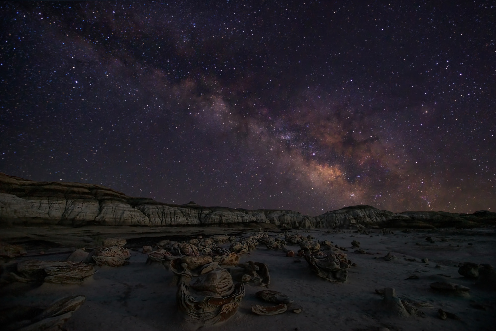 Milky Way at the Cracked Eggs Field von Jenny Qiu